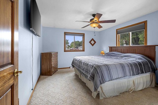 2360 KINCAID AVENUE, Oshkosh, WI 54904