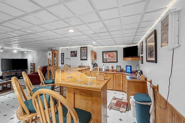 2360 KINCAID AVENUE, Oshkosh, WI 54904