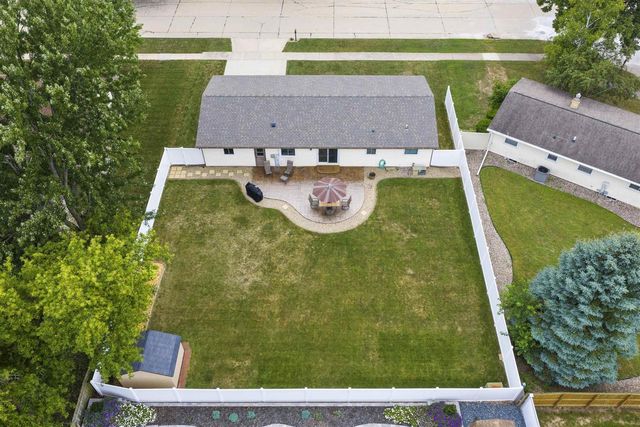 2360 KINCAID AVENUE, Oshkosh, WI 54904