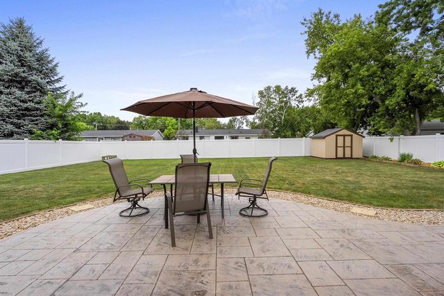 2360 KINCAID AVENUE, Oshkosh, WI 54904