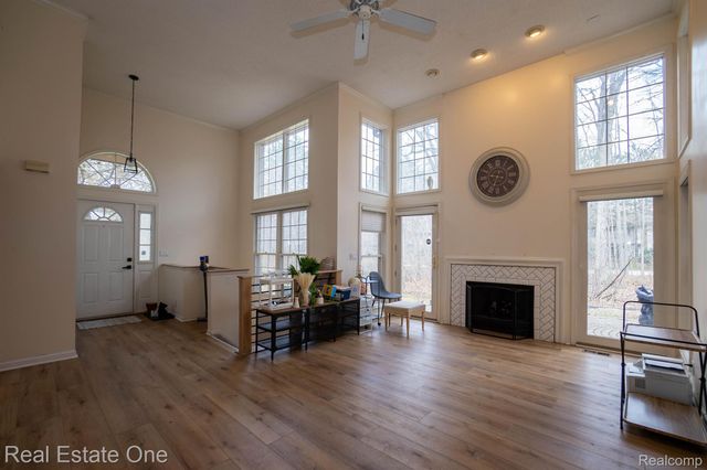 5206 ROYAL VALE, Dearborn, MI 48126