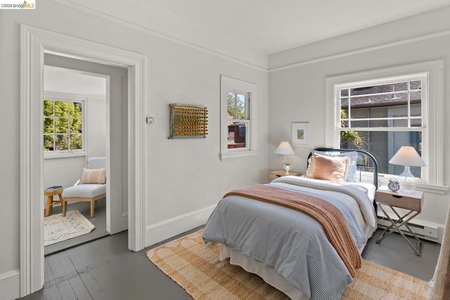2833 Regent St, Berkeley, CA 94705
