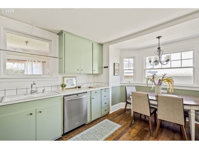 3345 Ne 78TH Ave, Portland, OR 97213