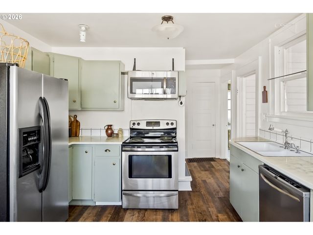 3345 Ne 78TH Ave, Portland, OR 97213