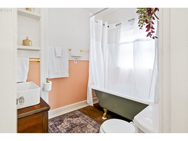 3345 Ne 78TH Ave, Portland, OR 97213