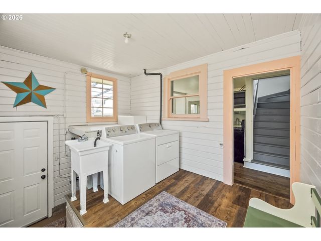 3345 Ne 78TH Ave, Portland, OR 97213