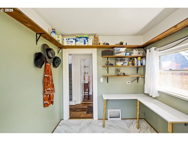 3345 Ne 78TH Ave, Portland, OR 97213