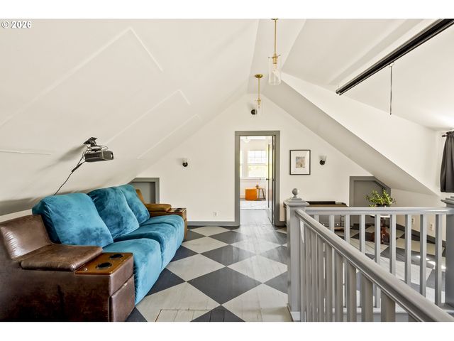 3345 Ne 78TH Ave, Portland, OR 97213