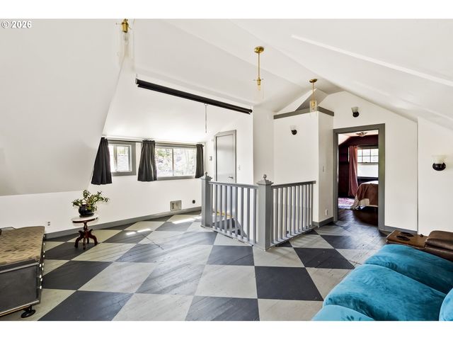 3345 Ne 78TH Ave, Portland, OR 97213