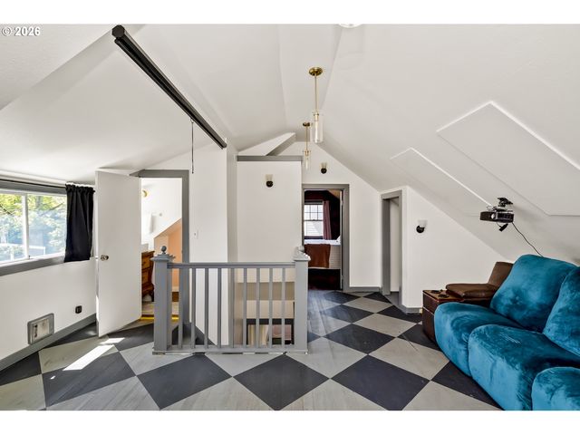 3345 Ne 78TH Ave, Portland, OR 97213