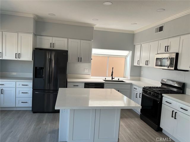 543 S Eveningsong Lane, Anaheim Hills, CA 92808