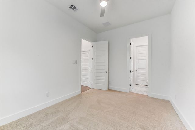 806 Fisher Street E, Houston, TX 77018