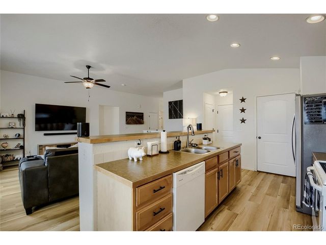 2420 Forecastle Dr, Fort Collins, CO 80524