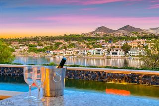 72 Bella Lago Avenue, Henderson, NV 89011