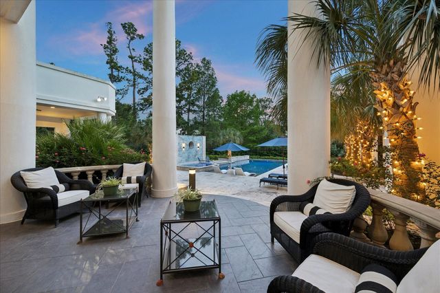 24 Crestwood Drive, Houston, TX 77007