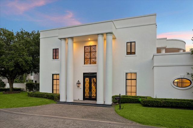 24 Crestwood Drive, Houston, TX 77007