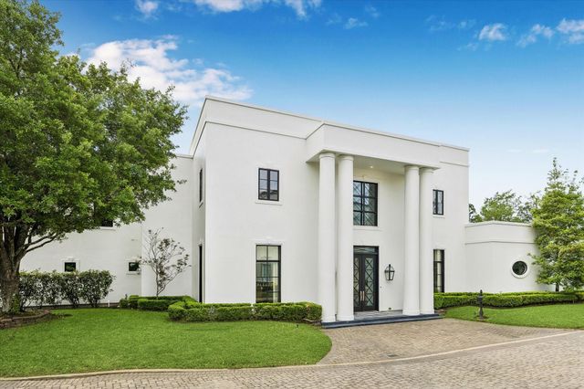 24 Crestwood Drive, Houston, TX 77007