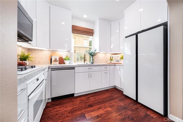 49 Canal, Irvine, CA 92620