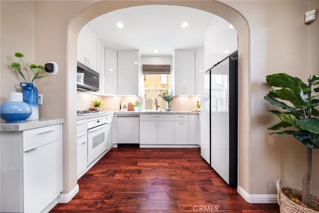 49 Canal, Irvine, CA 92620