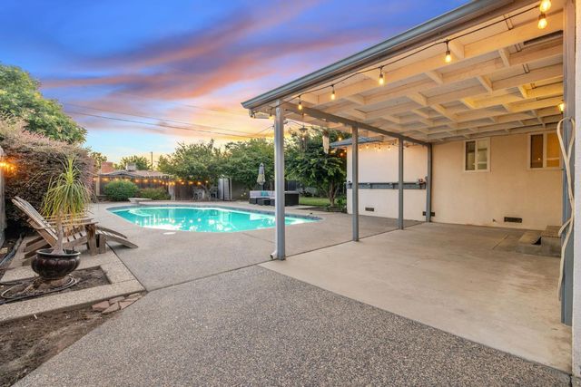1395 S Rupert Avenue, Reedley, CA 93654