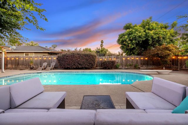 1395 S Rupert Avenue, Reedley, CA 93654