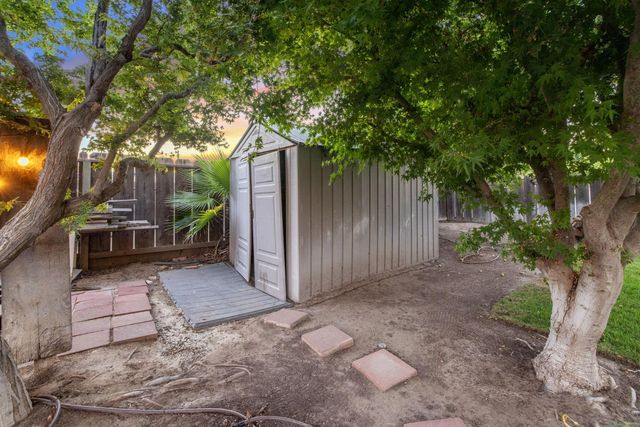 1395 S Rupert Avenue, Reedley, CA 93654