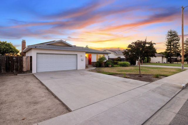 1395 S Rupert Avenue, Reedley, CA 93654