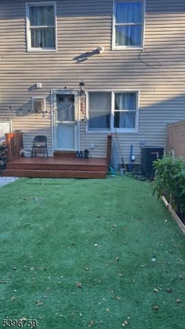 67 N 4Th St, Paterson City, NJ 07522