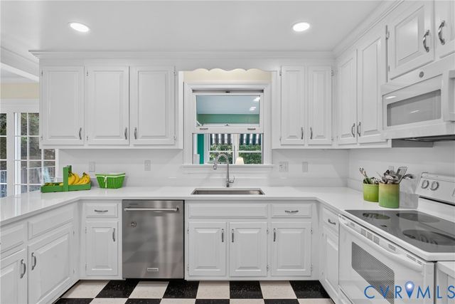 10817 North Bank Rd, Henrico, VA 23238
