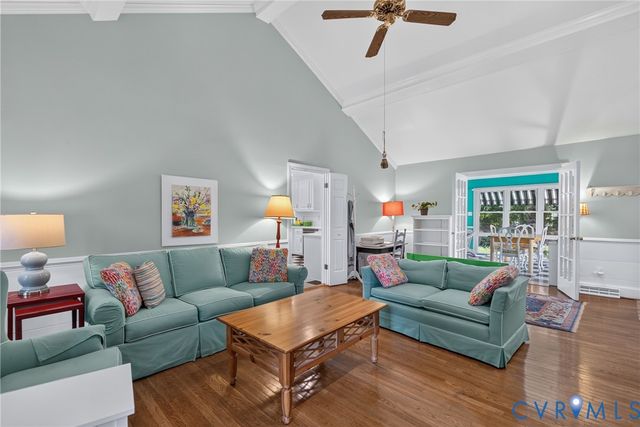 10817 North Bank Rd, Henrico, VA 23238