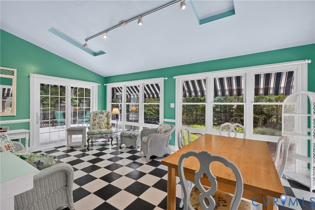 10817 North Bank Rd, Henrico, VA 23238