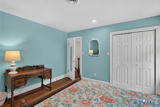 10817 North Bank Rd, Henrico, VA 23238