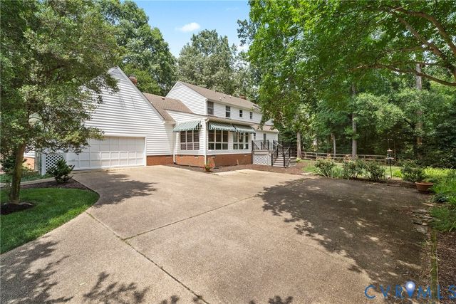 10817 North Bank Rd, Henrico, VA 23238