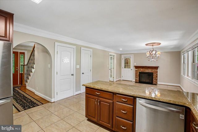 4107 WOODLARK DR, Annandale, VA 22003