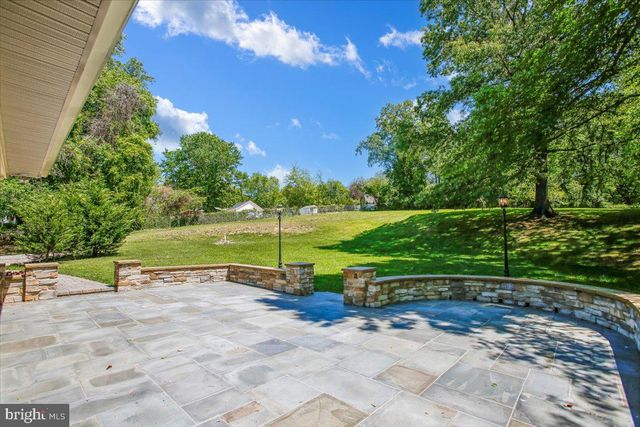 4107 WOODLARK DR, Annandale, VA 22003