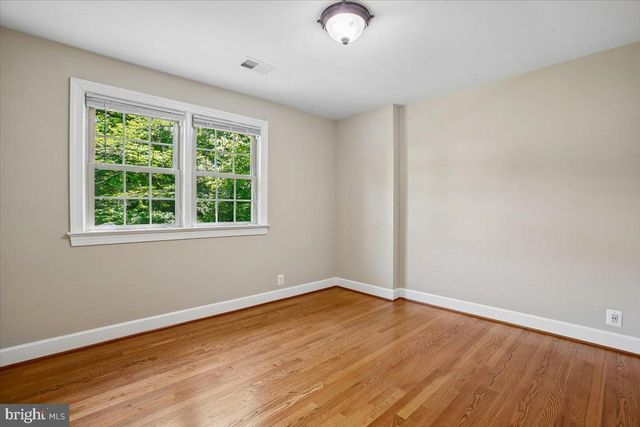 4107 WOODLARK DR, Annandale, VA 22003