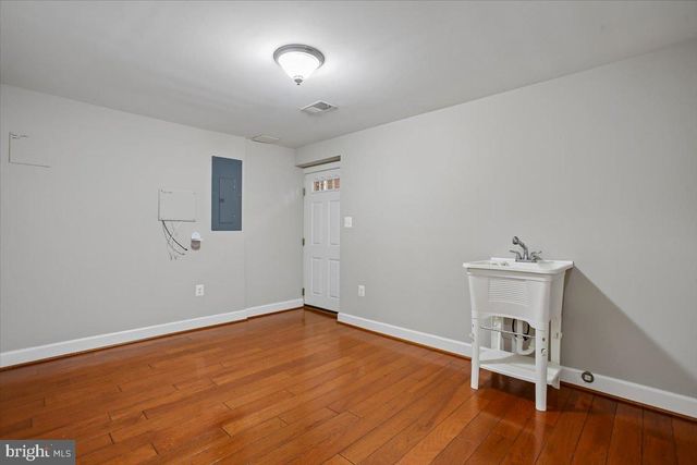 4107 WOODLARK DR, Annandale, VA 22003