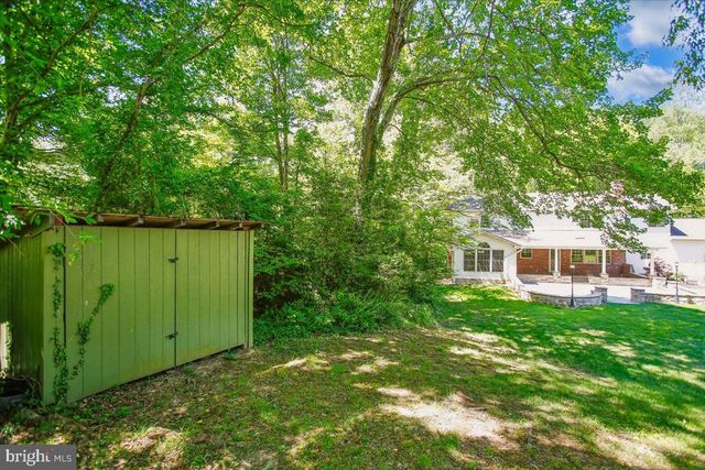 4107 WOODLARK DR, Annandale, VA 22003