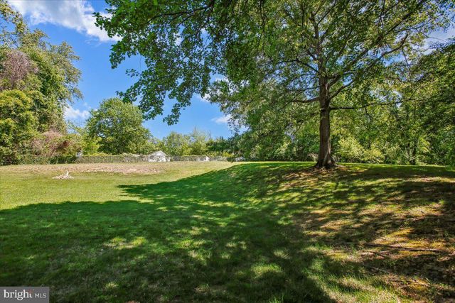 4107 WOODLARK DR, Annandale, VA 22003