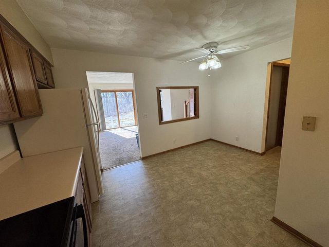 225 Ba Wood Lane, Janesville, WI 53545