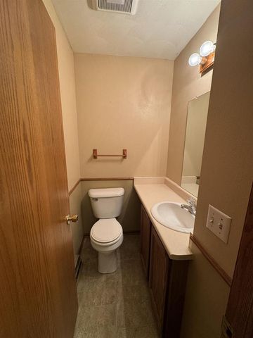 225 Ba Wood Lane, Janesville, WI 53545