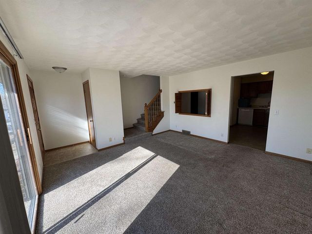 225 Ba Wood Lane, Janesville, WI 53545