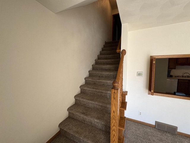 225 Ba Wood Lane, Janesville, WI 53545