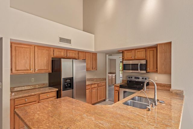 10060 E San Bernardo Drive, Scottsdale, AZ 85258