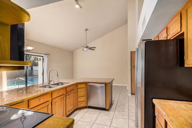 10060 E San Bernardo Drive, Scottsdale, AZ 85258