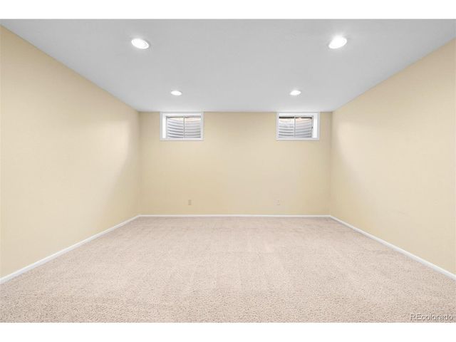 7888 S Trenton St, Centennial, CO 80112