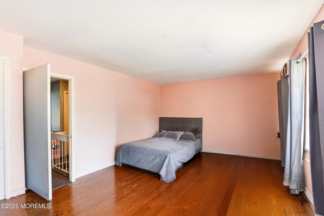 111 Williamsburg Lane, Lakewood, NJ 08701