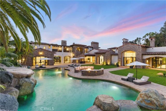 15931 Via De Santa Fe, Rancho Santa Fe, CA 92067