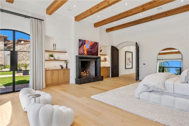 15931 Via De Santa Fe, Rancho Santa Fe, CA 92067