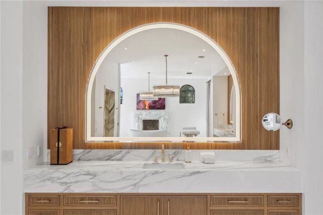 15931 Via De Santa Fe, Rancho Santa Fe, CA 92067